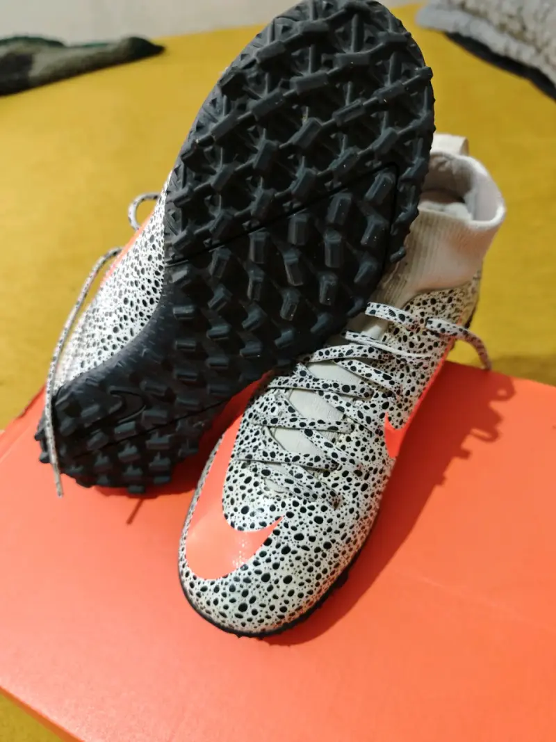 Zapatillas Nike mercurial número 35 22cm - 2