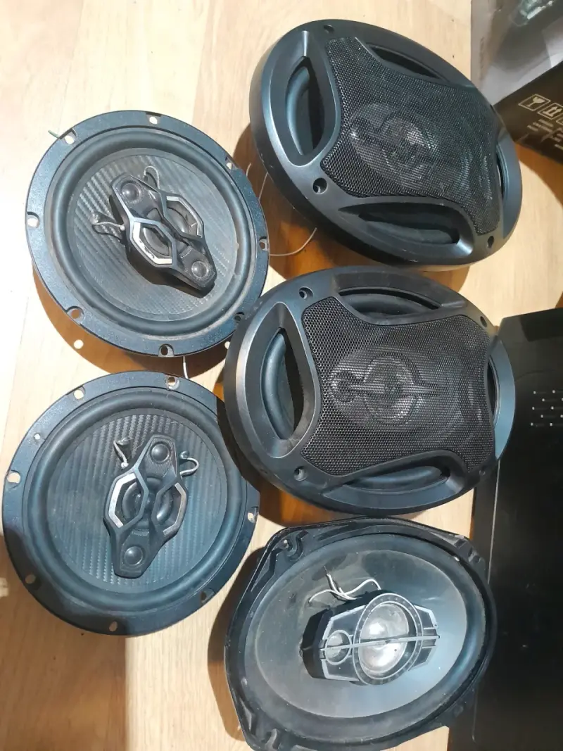 Set de parlantes para auto de alta potencia - 2