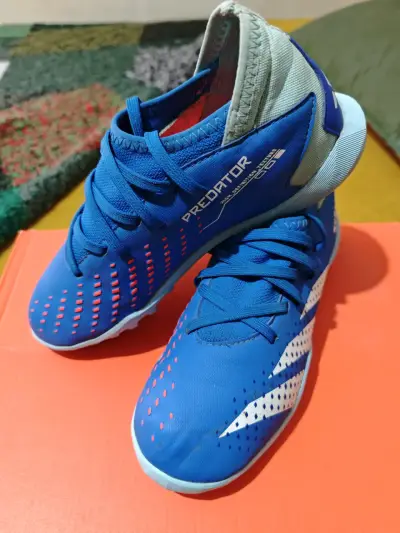 Zapatillas de fútbol Adidas Predator - miniatura 1