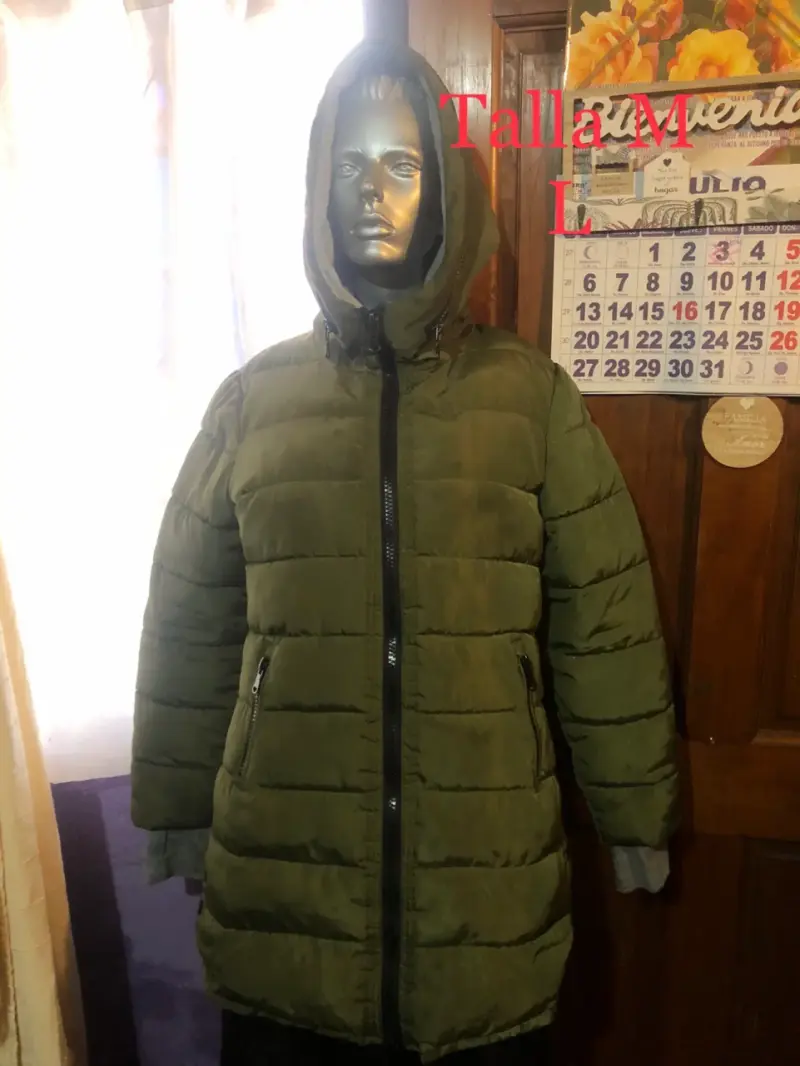 Parka verde con capucha talla M
