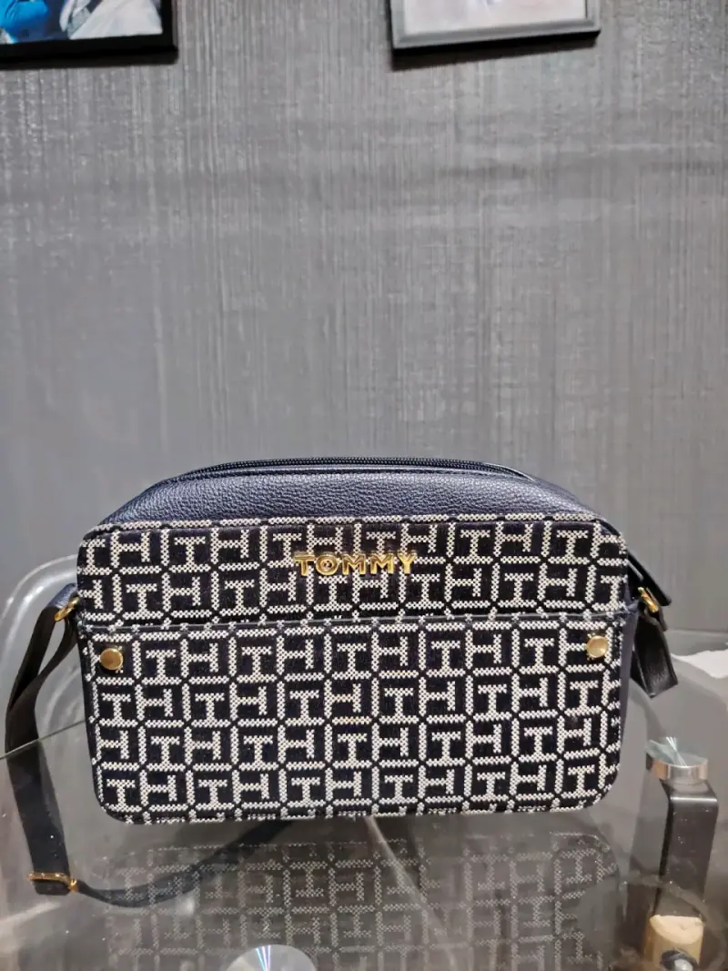Cartera Tommy original - 1