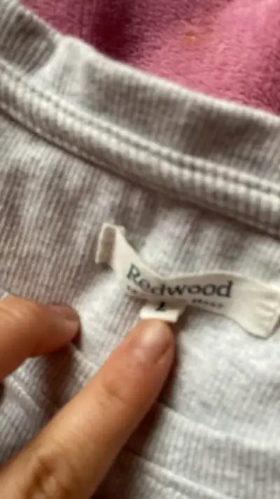 Polera gris de algodón para mujer Redwood - miniatura 2