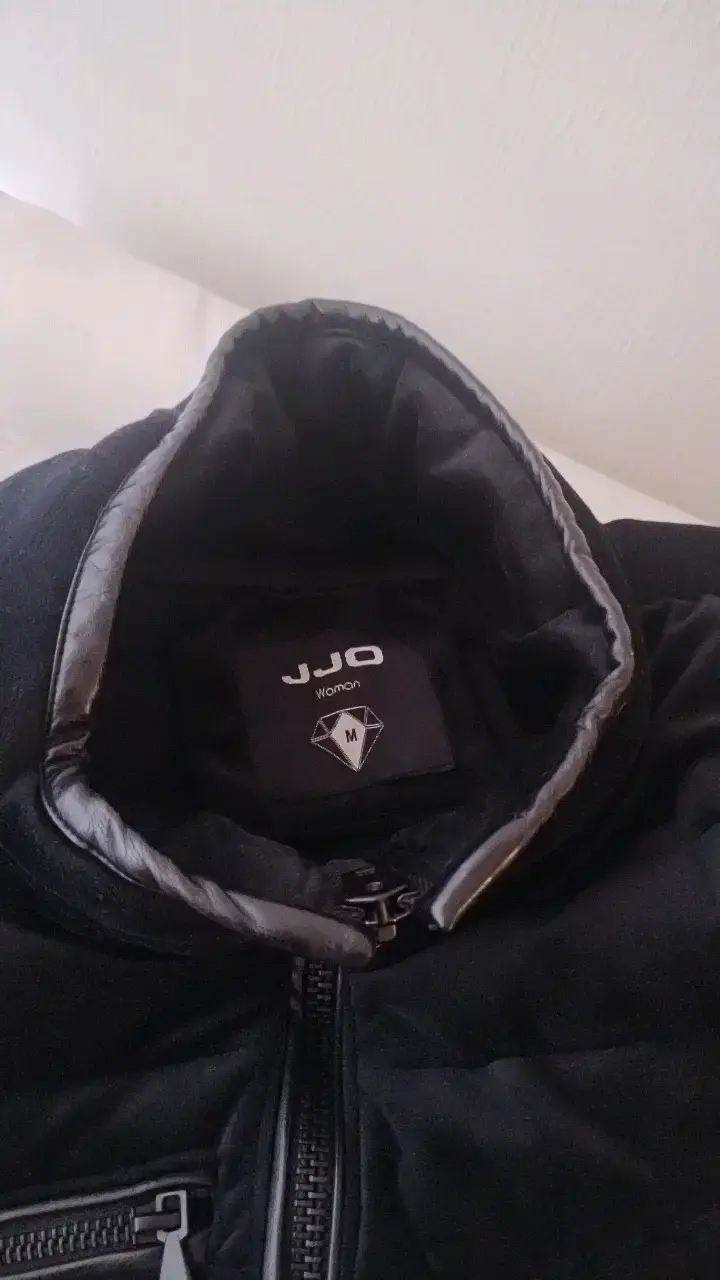 Chaqueta acolchada negra para mujer JJO - 3