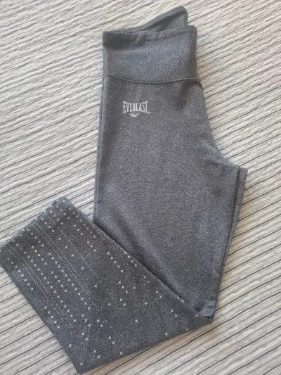 Leggings deportivos Everlast gris con diseño de estrellas - miniatura 1