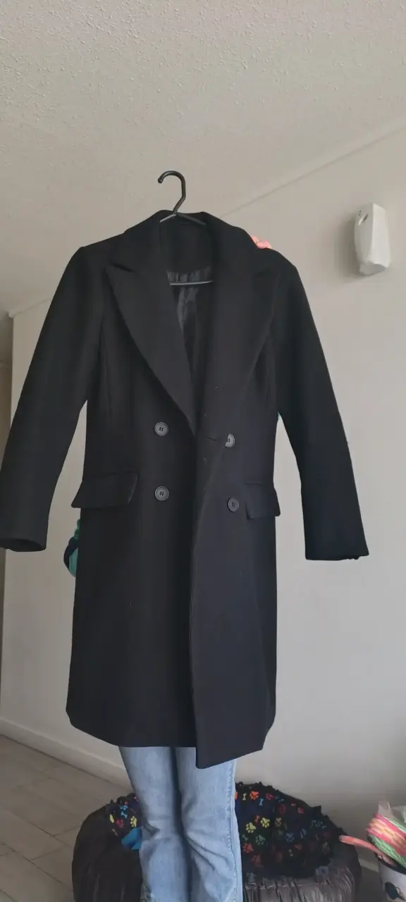Abrigo negro elegante para mujer - 2