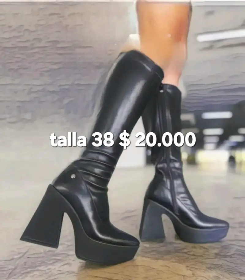 Botas negras de plataforma talla 38