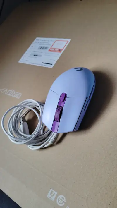 Mouse gamer Logitech G203 con cable USB - miniatura 1