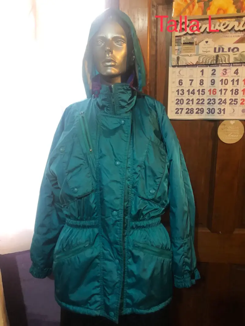 Parka verde con capucha talla L