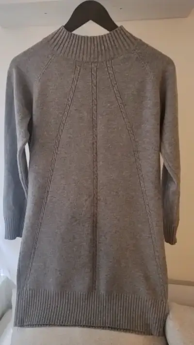 Vestido de lana gris para mujer - miniatura 1