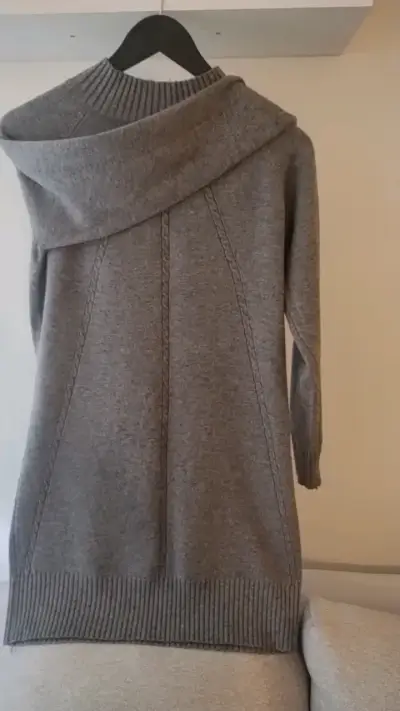 Vestido de lana gris para mujer - miniatura 3