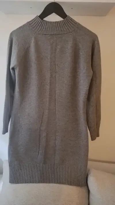 Vestido de lana gris para mujer - miniatura 4