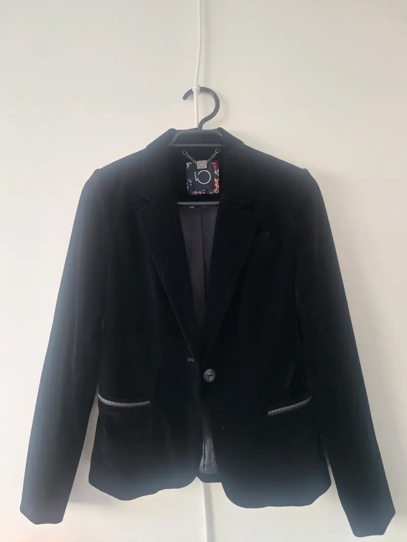 Blazer negro de terciopelo para mujer
