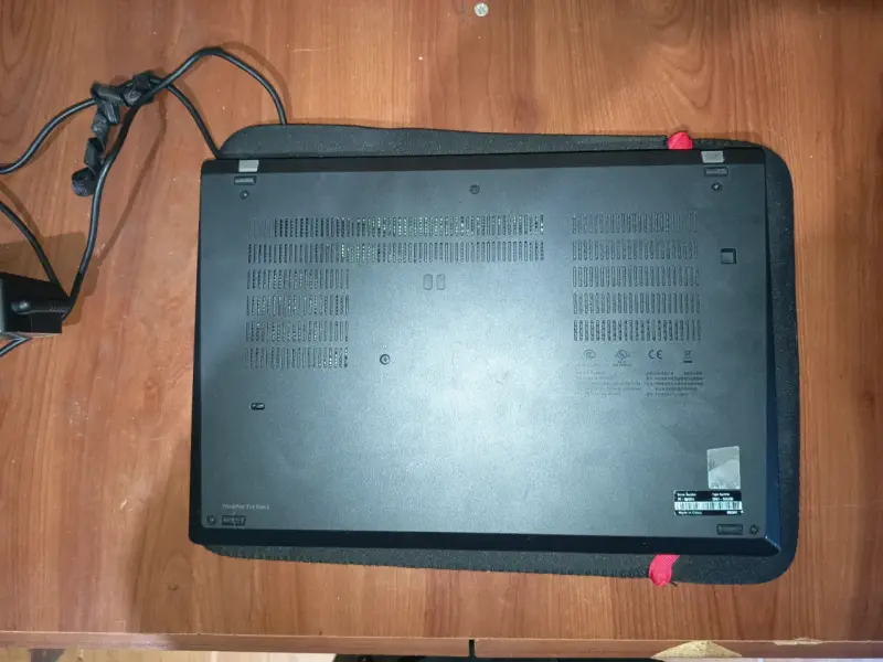 Laptop Lenovo ThinkPad T14 Gen 2 con i7 11 gen - 12