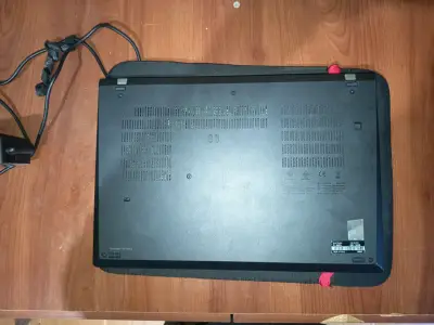 Laptop Lenovo ThinkPad T14 Gen 2 con i7 11 gen - miniatura 12
