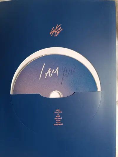 Álbum de música 'I Am You' con photoscards - miniatura 3