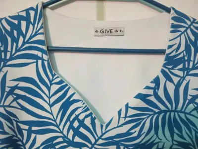 Vestido estampado azul y blanco talla XL - miniatura 1