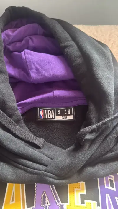 Polerón con capucha Lakers negro y morado - miniatura 5