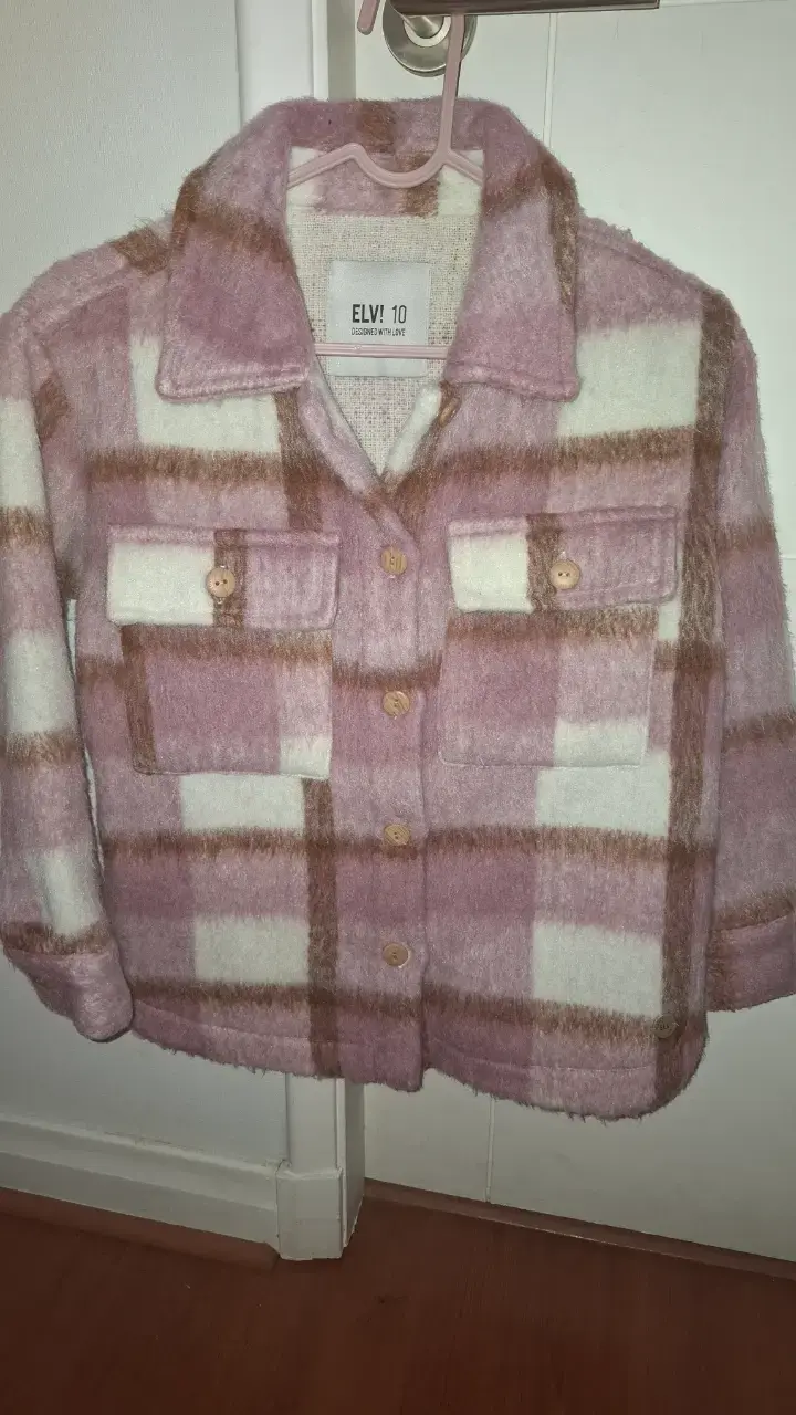 Chaqueta a cuadros rosa y blanco