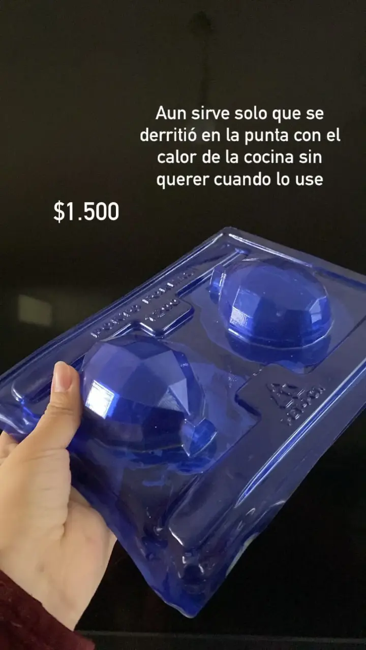 Molde para chocolate en forma dé Granada