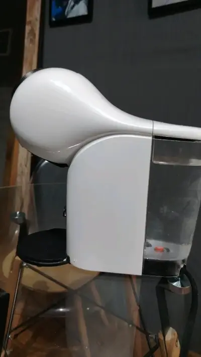 Cafetera digital dolcegusto - miniatura 3