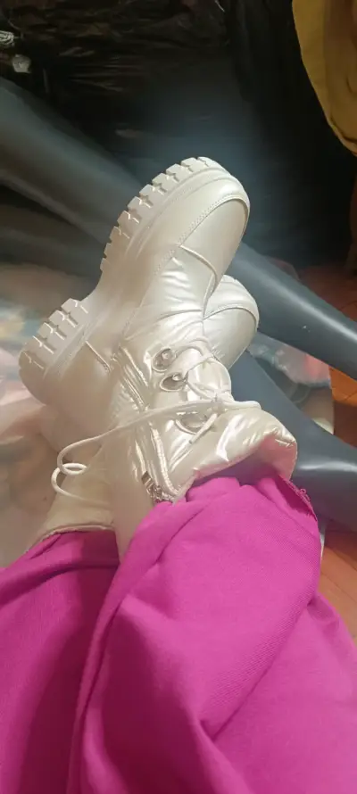 Botas blancas de invierno con plataforma - miniatura 1