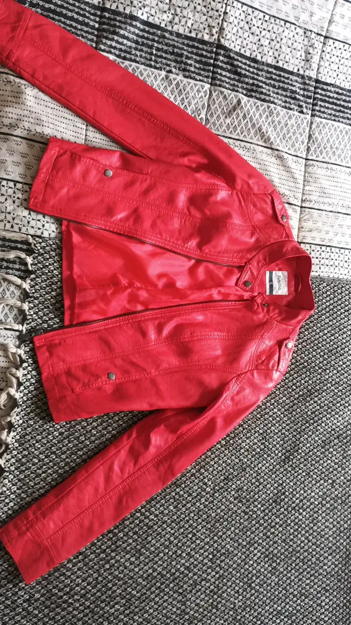 Chaqueta de cuero roja para mujer - 1