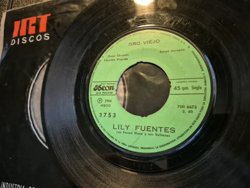 Vinilo 45 rpm Lily Fuentes Oro Viejo 1966
