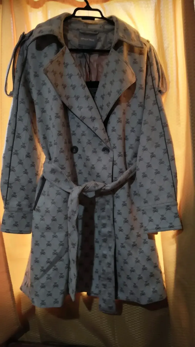 Abrigo trench gris con diseño Only True - 1