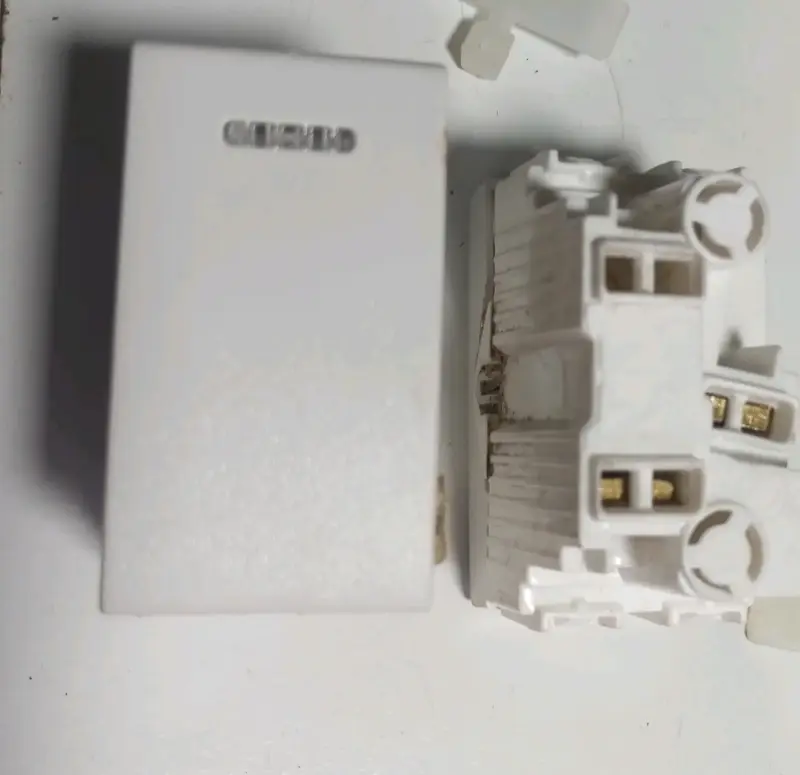 Interruptor eléctrico blanco GECIHD