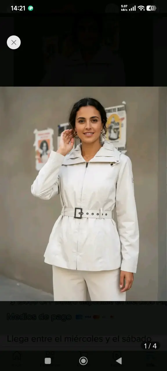 Chaqueta blanca con cinturón para mujer - 1