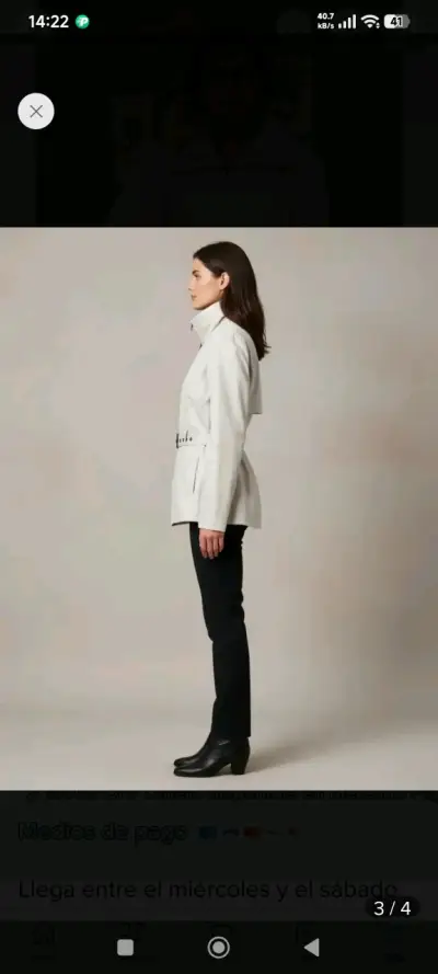 Chaqueta blanca con cinturón para mujer - miniatura 2