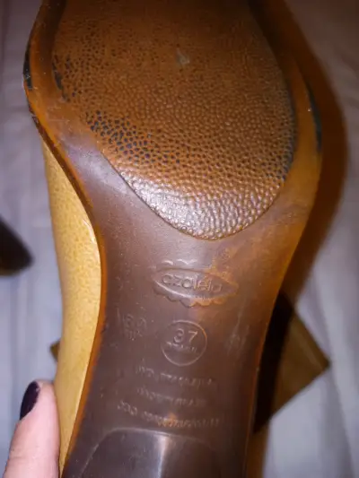 Botas de cuero marrón con tacón alto - miniatura 3