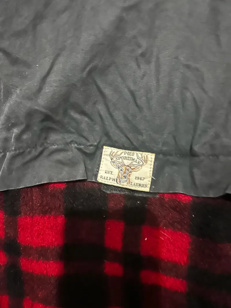 Chaqueta de lana a cuadros rojo y negro - 2