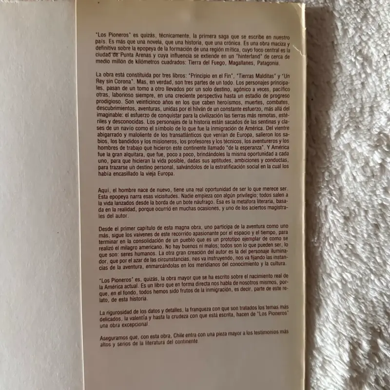 Libro 'Los Pioneros Un Rey Sin Corona' - 2