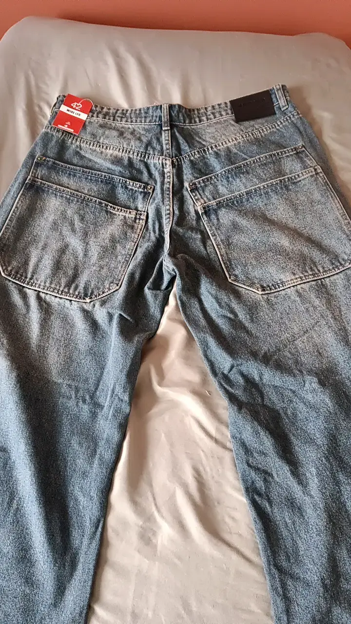 Jeans clásicos de mezclilla azul talla 42 - 4