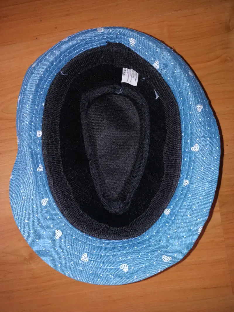 Sombrero de tela azul con corazones - 3