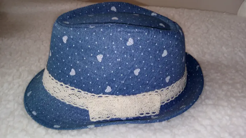 Sombrero de tela azul con corazones - 4