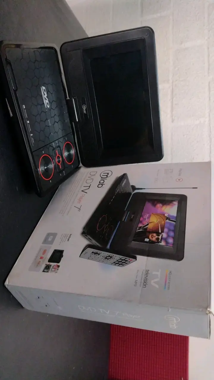 Reproductor de DVD portátil Mlab con pantalla de 7 pulgadas - 1