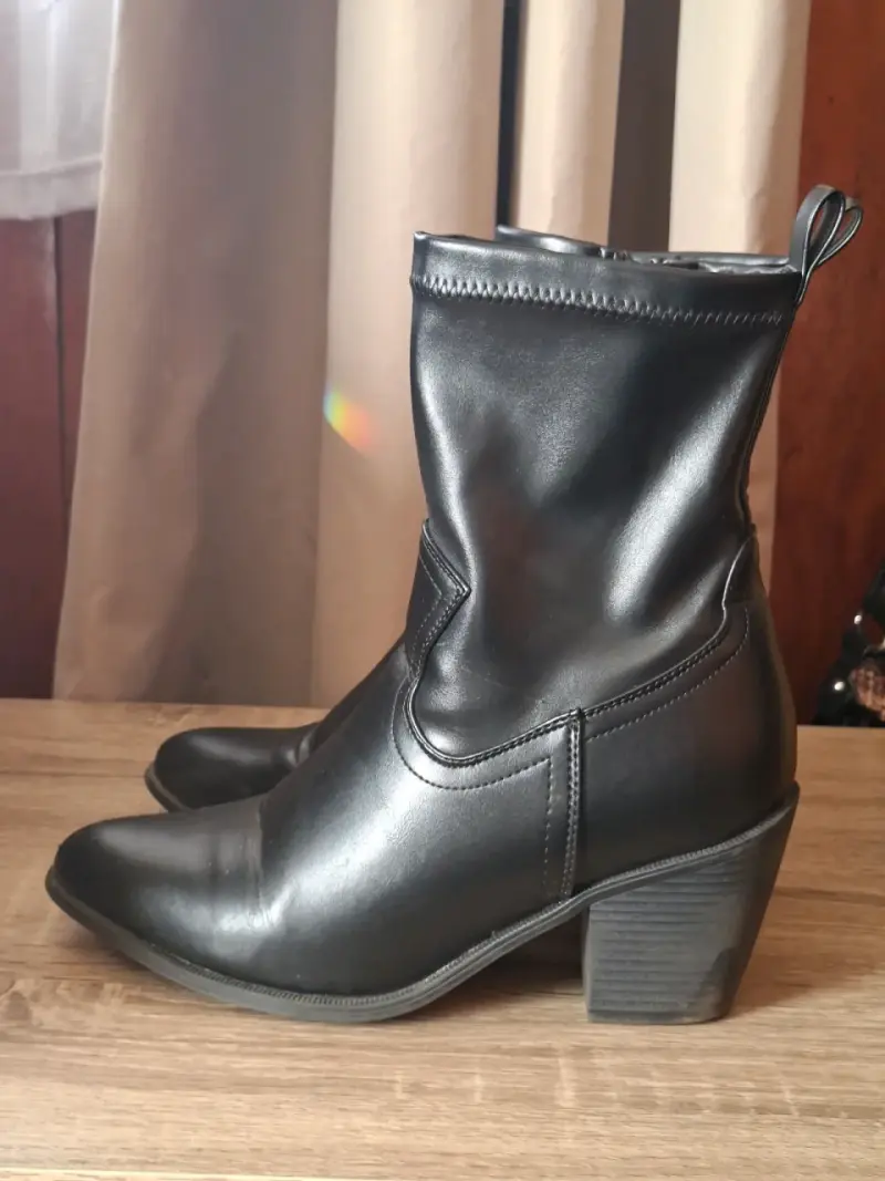 Botines con tacón medio - 3