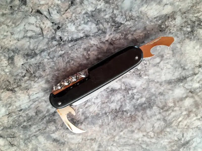 Navaja multiusos Victorinox negra - 3