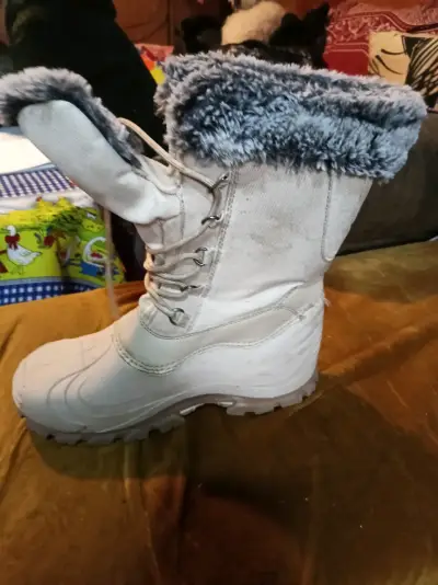Botas de invierno con forro de piel sintética - miniatura 1