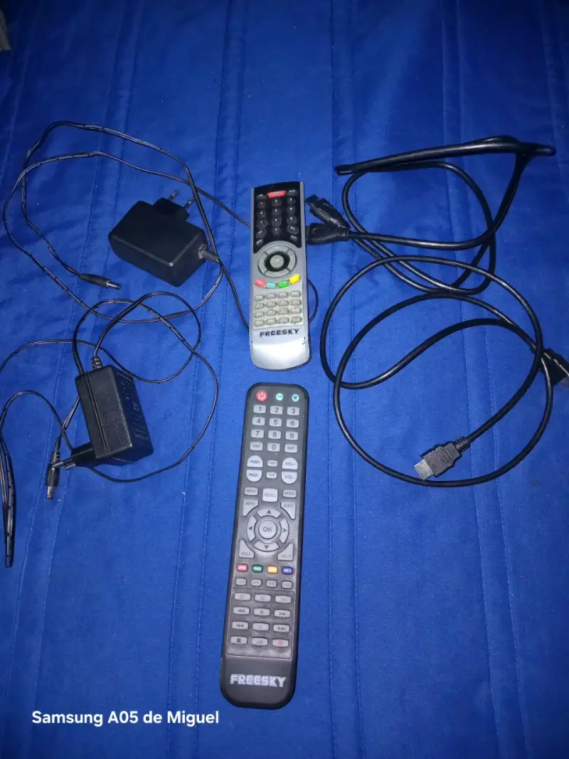 Decodificador TV Satelital Freesky digital Viark - 2