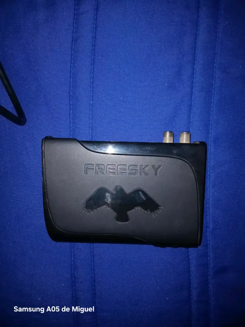Decodificador TV Satelital Freesky digital Viark - 4