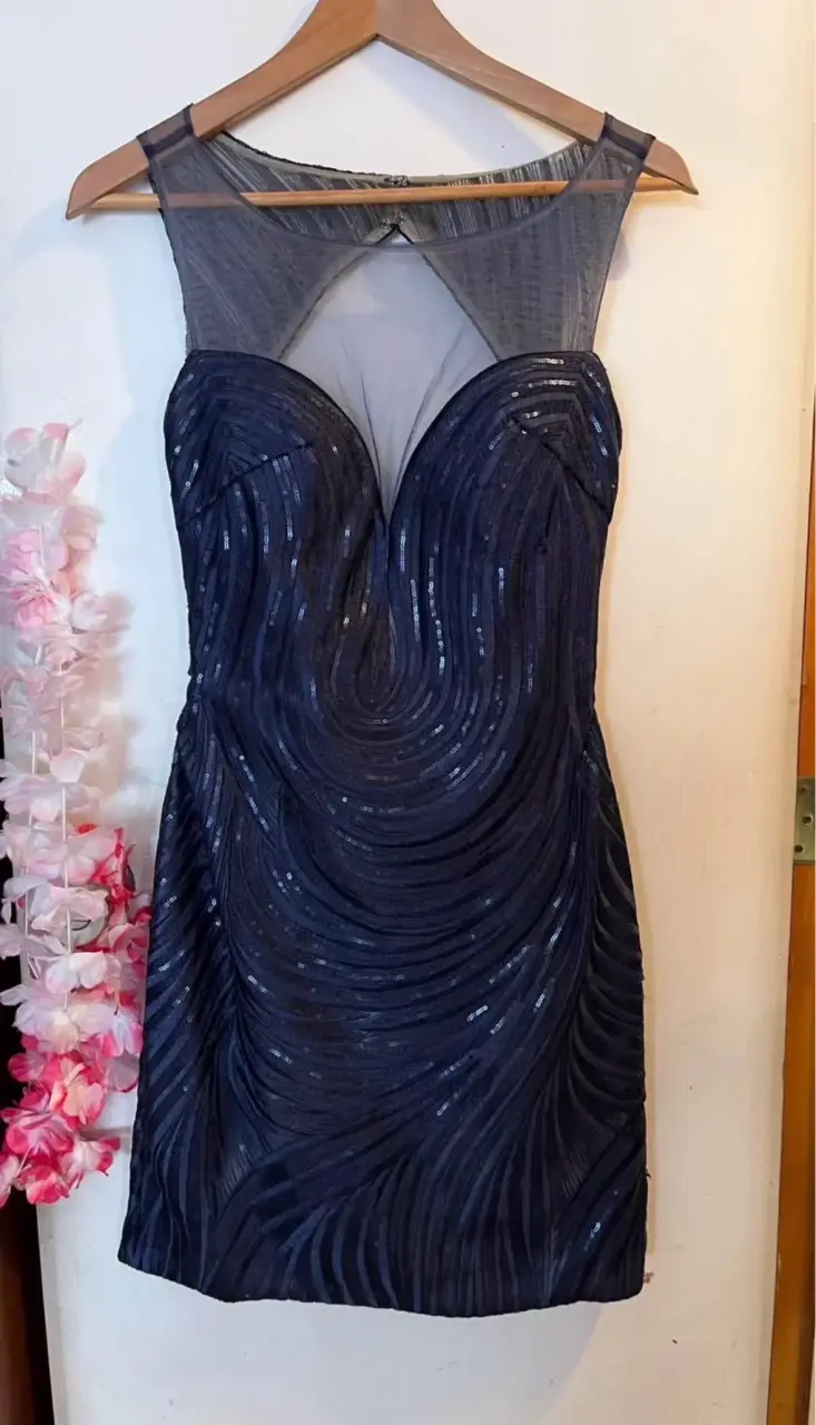 Vestido de fiesta azul con lentejuelas - 1