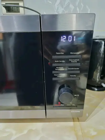 Microondas Samsung con Grill y Control Digital - miniatura 2