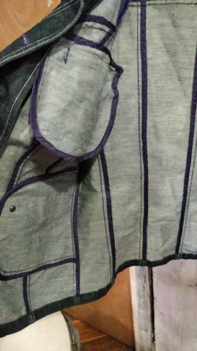 Chaqueta de mezclilla Privilege con detalles morados - miniatura 2