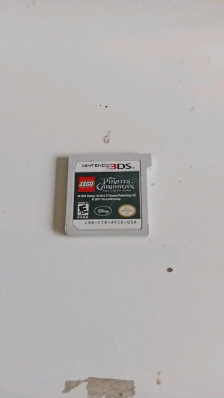 Juego Nintendo 3DS LEGO Piratas del Caribe - 1