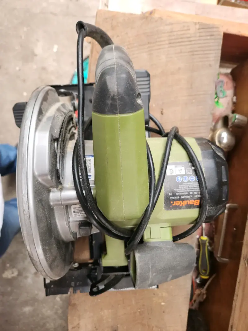 Sierra Circular Bauker 7-1/4'' 1800W - 5