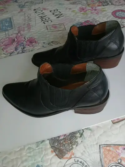 Zapatos de cuero negro para mujer - miniatura 2