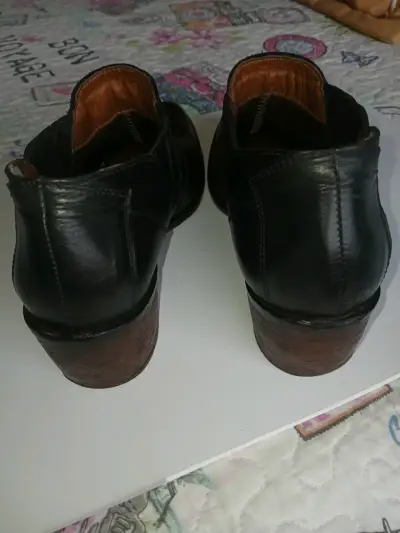 Zapatos de cuero negro para mujer - miniatura 3